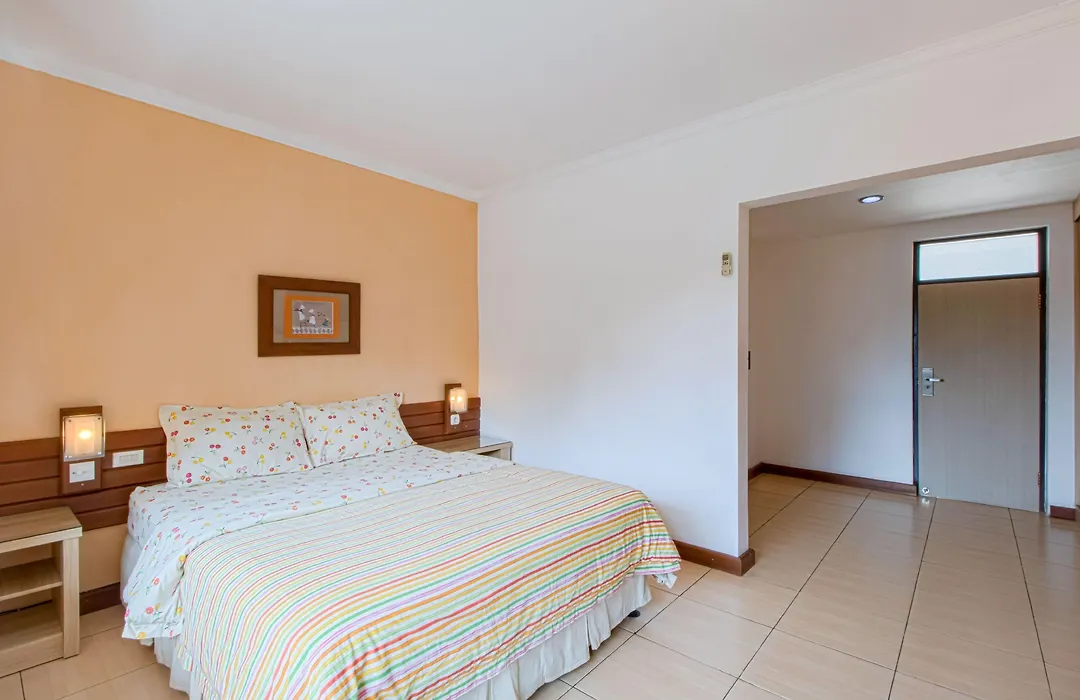 Applewood B&B-1