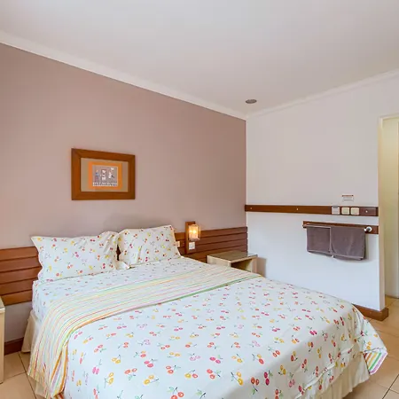 Applewood B&B-3